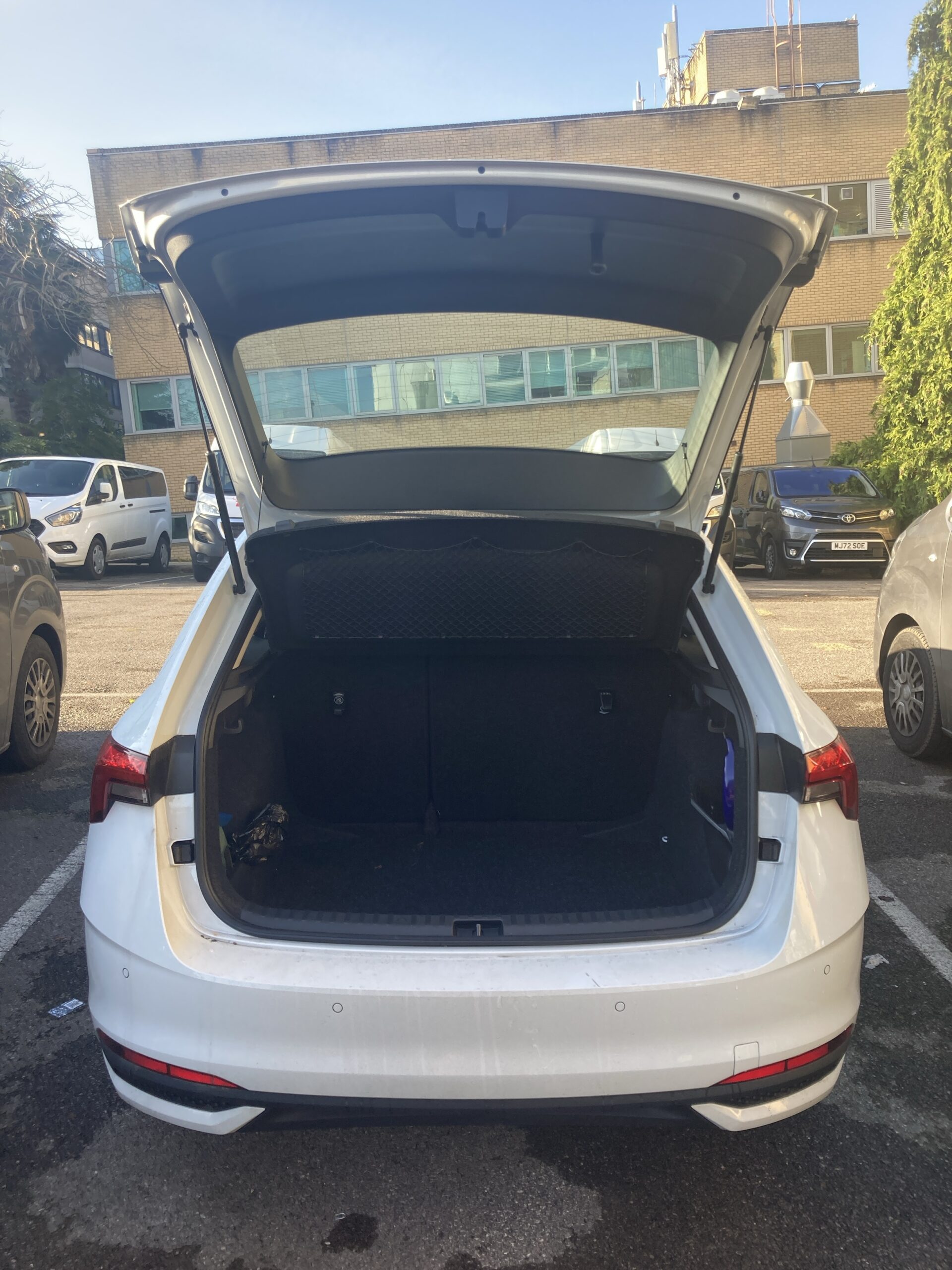 Car  Image 3