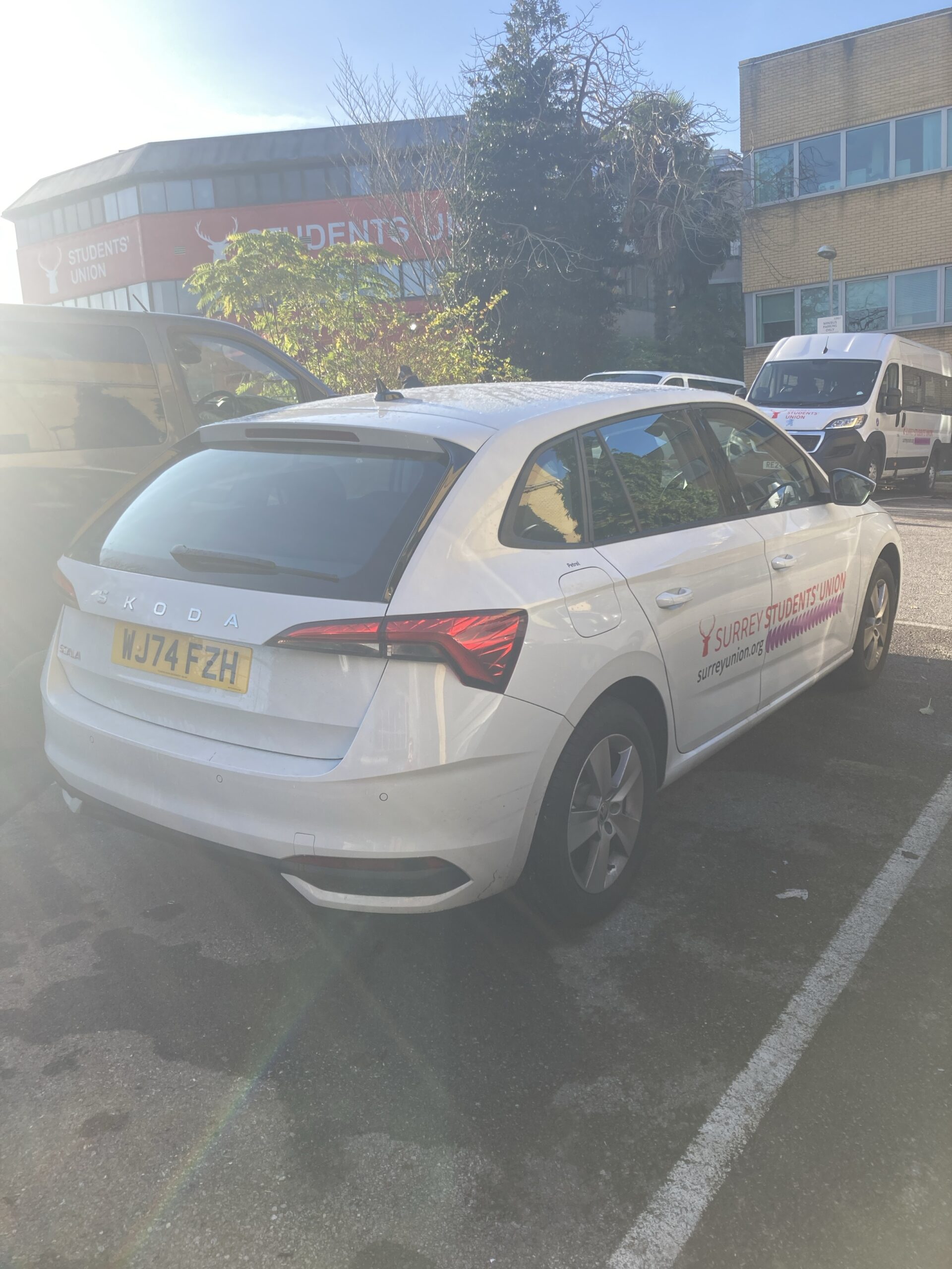 Car  Image 4